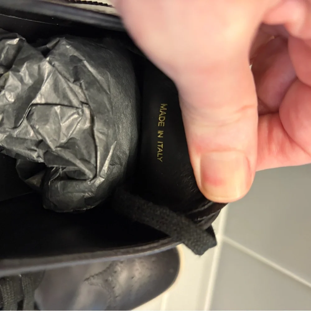 Prada Black Brogue Wing Tip Men's Oxfords - NWT - Never Worn - Picture 7 of 11